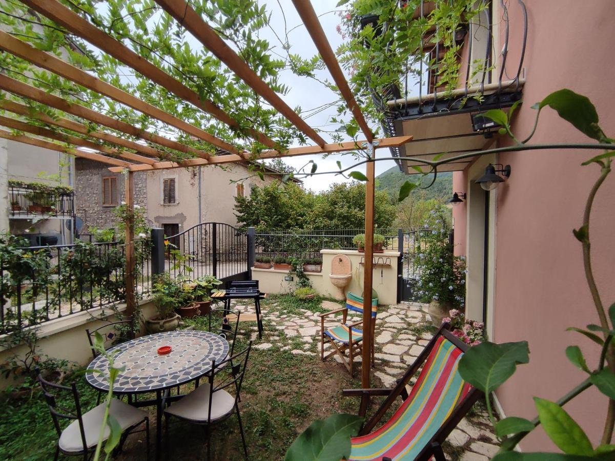 la bottega del fabbro affitto breve Villa Contigliano Eksteriør billede